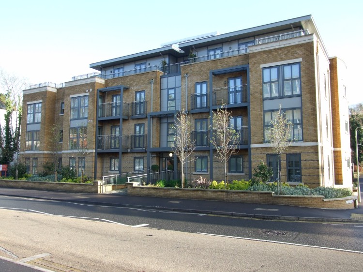 Godstone Road, Godstone Road, Surrey 10130 Move Revolution