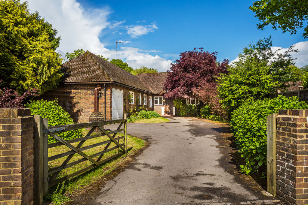 Hurst Green Road, Oxted 11356 Move Revolution