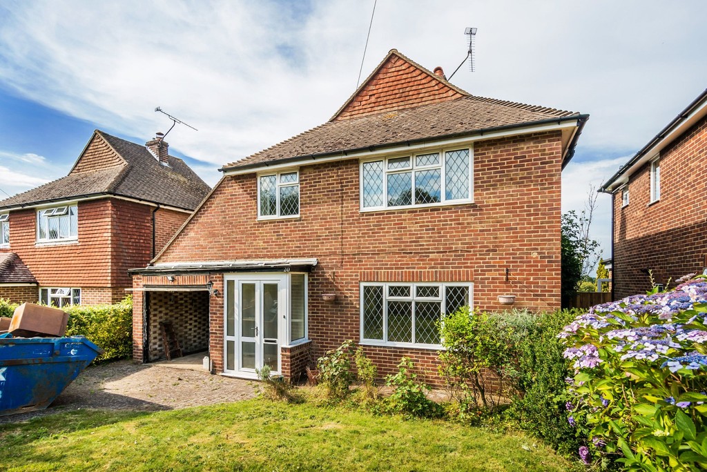 Meadowcroft Close, East Grinstead 11383 Move Revolution