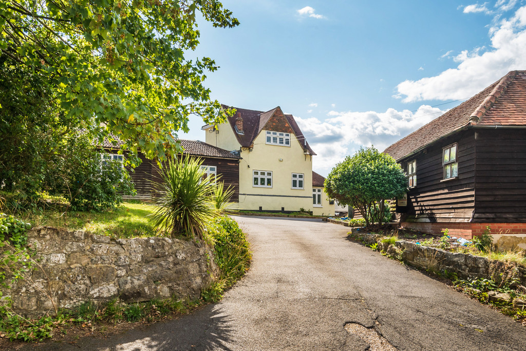 Pendell Road, Bletchingley 11641 Move Revolution