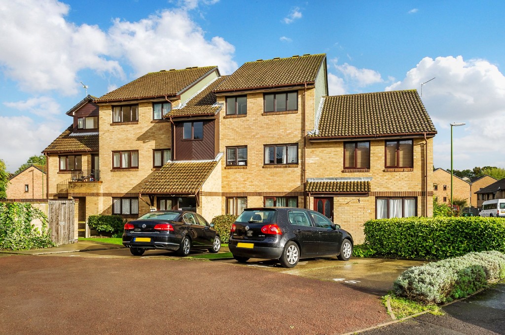 Manor Fields, Horsham 11679 Move Revolution