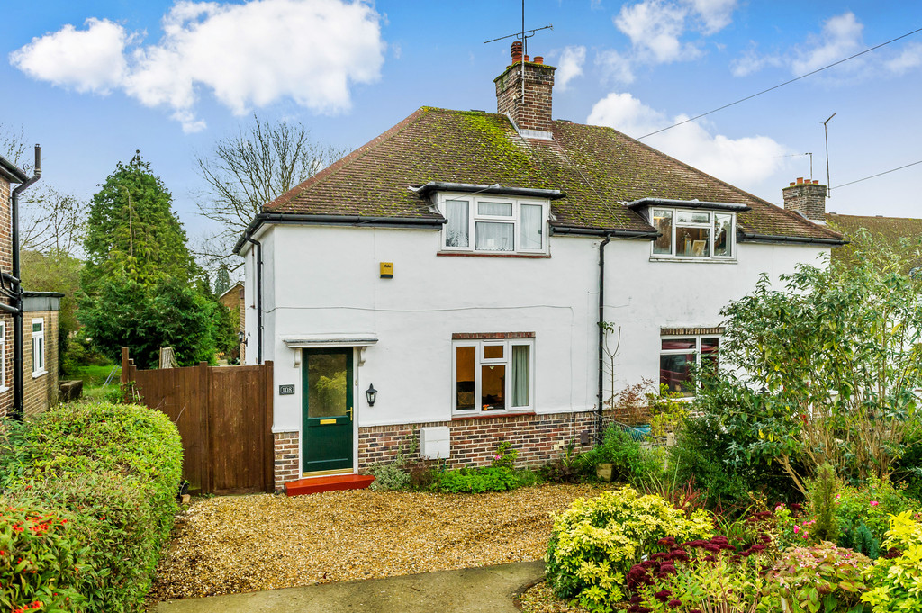 Colesmead Road, Redhill 11704 Move Revolution