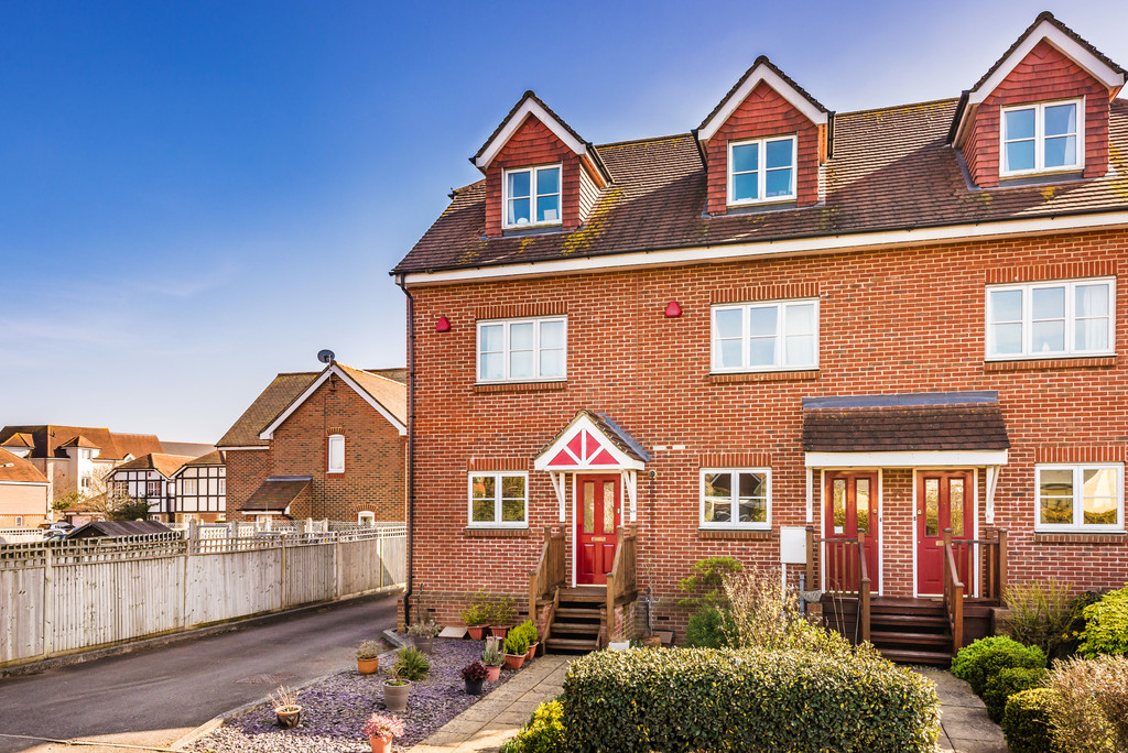 Lingfield Road, Edenbridge 12808 Move Revolution