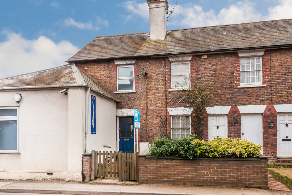 Godstone Road, Lingfield 12685 Move Revolution