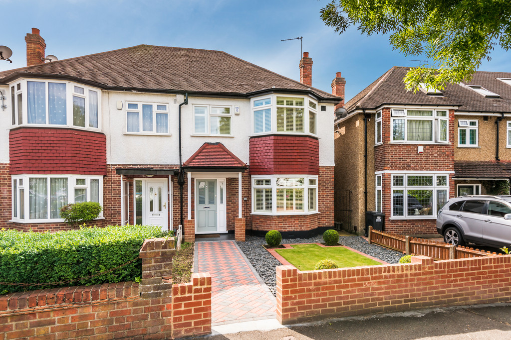 Pollards Hill South, London 13207 Move Revolution