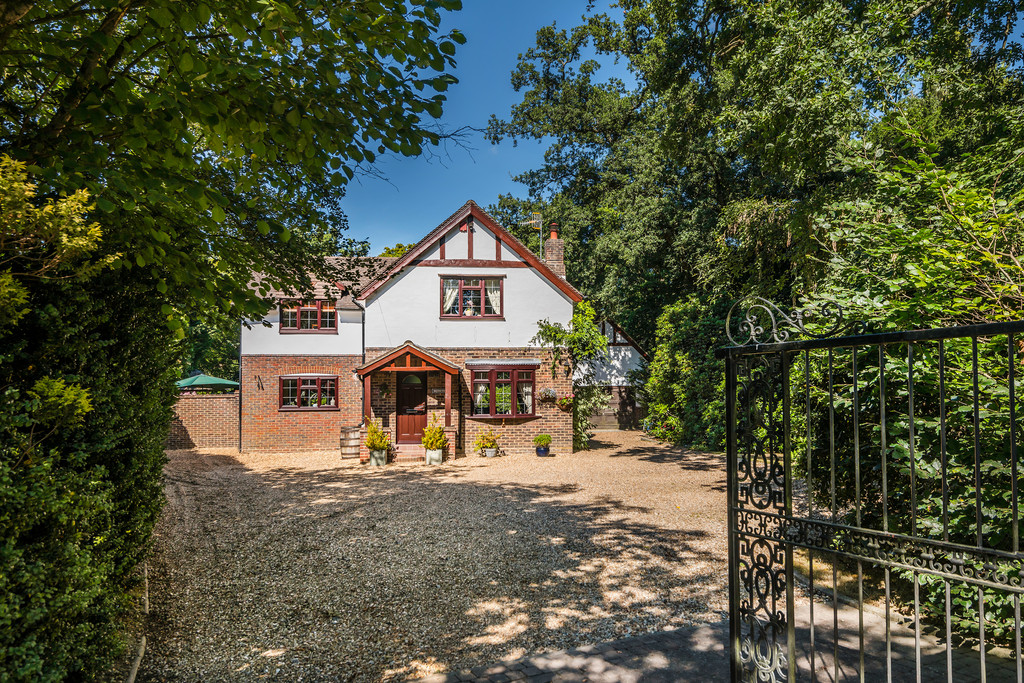 Antlands Lane, Shipley Bridge 13333 Move Revolution