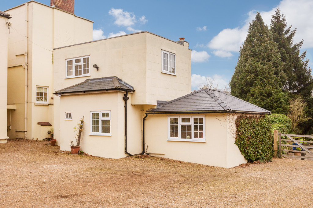 Barrow Green Road, Oxted 11745 Move Revolution