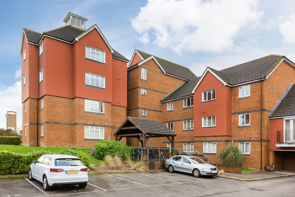 Tower Close, East Grinstead 15334 Move Revolution