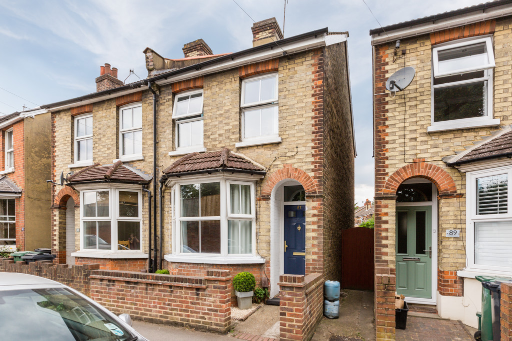 Frenches Road, Redhill 15339 Move Revolution