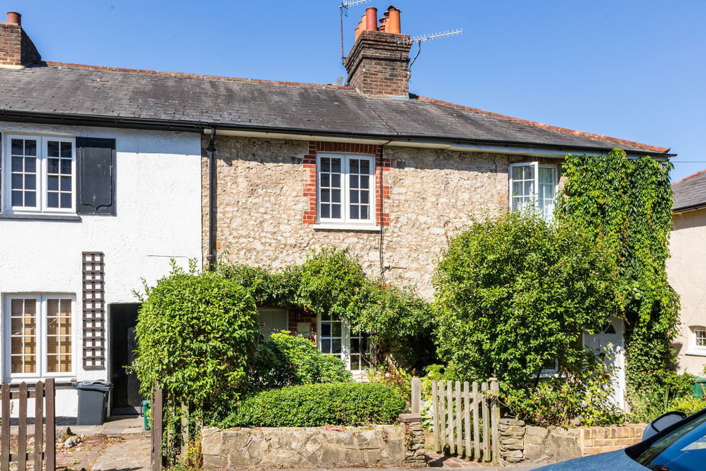 Nutley Lane, Reigate 15965 Move Revolution