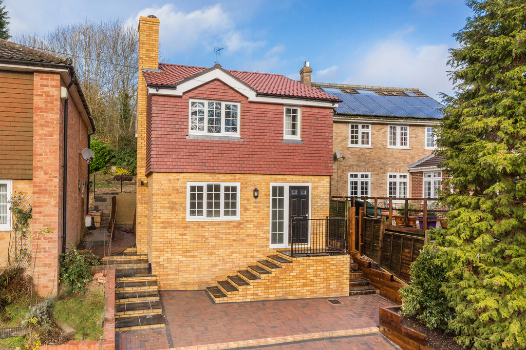 Garden Wood Road, East Grinstead 13710 Move Revolution