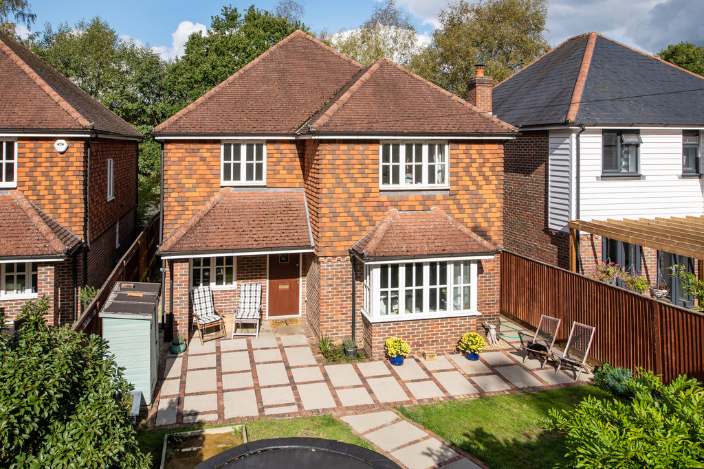 Hartfield Road, Forest Row 15386 Move Revolution