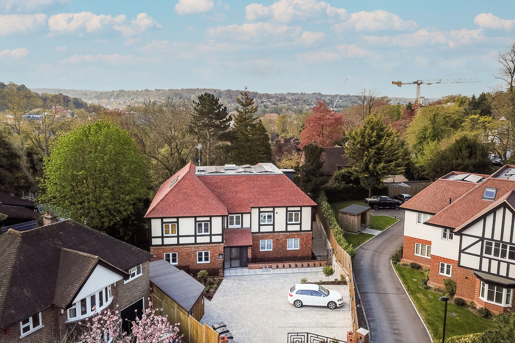 Russell Green Close, Purley 19319 Move Revolution