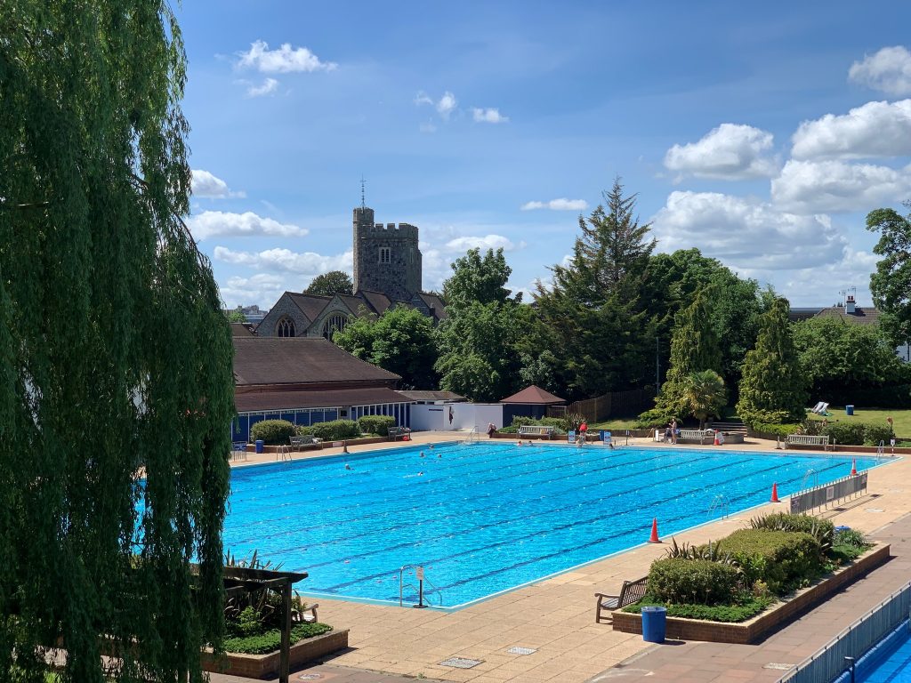 Outdoor Pools in Surrey and Sussex
